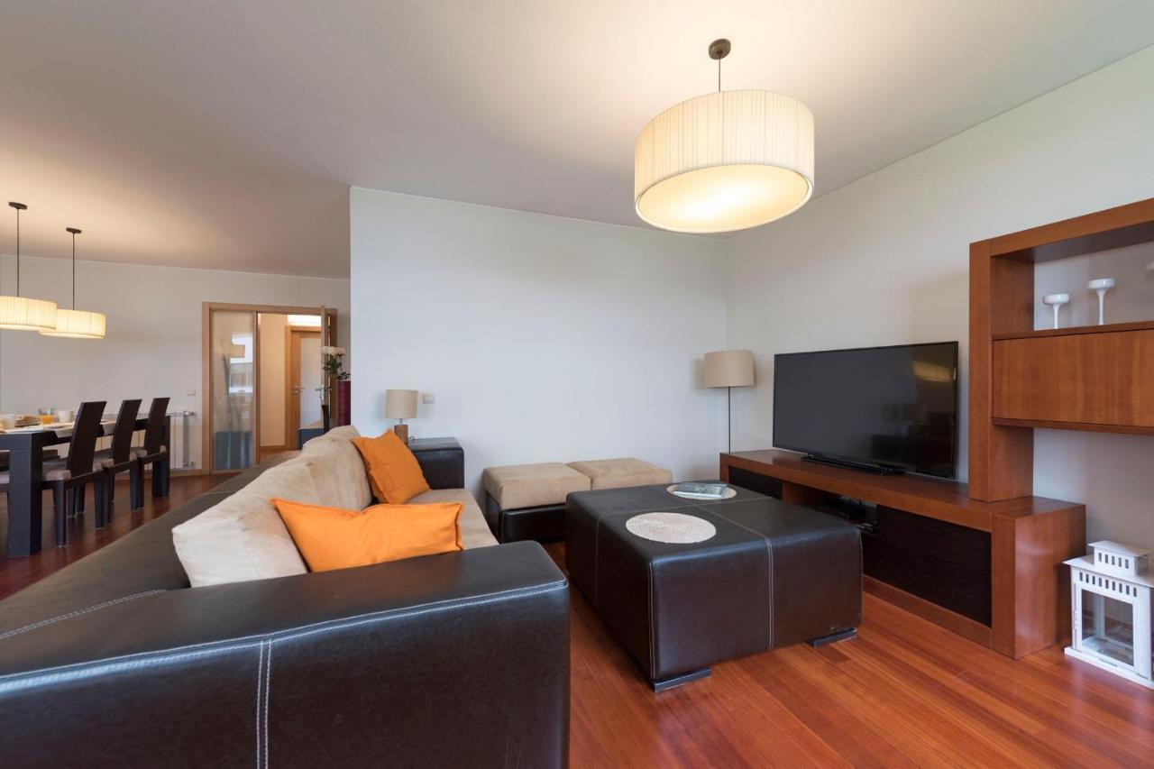 Lovelystay - Oporto Beach Apartment With 2 Free Parking Spots Matosinhos  Exterior photo
